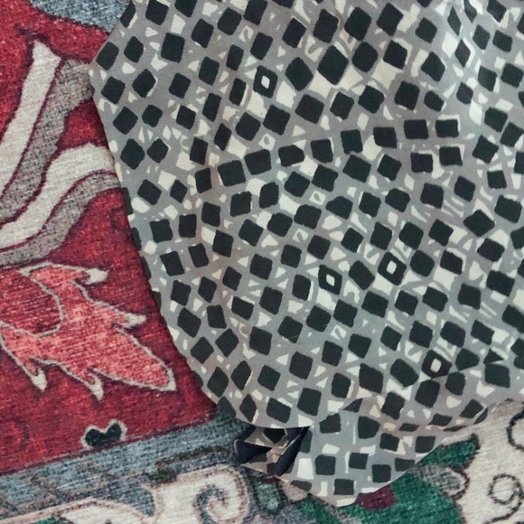 Madewell | Black & Grey 100% Silk Shorts - Picture 3 of 4